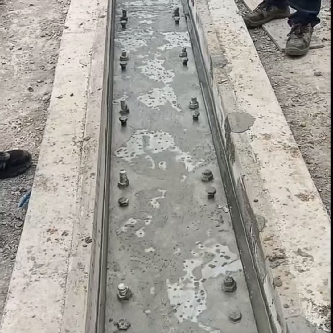 思南环氧树脂轨道胶泥是什么？用在哪里？